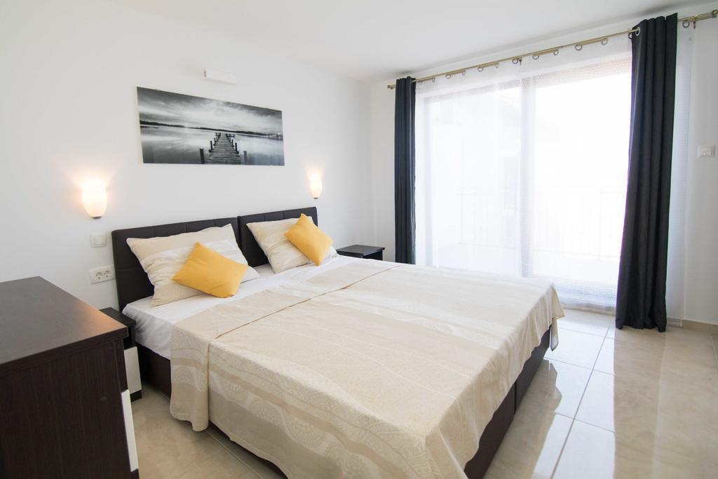 Pansion Makina Hotel Vodice Exterior photo